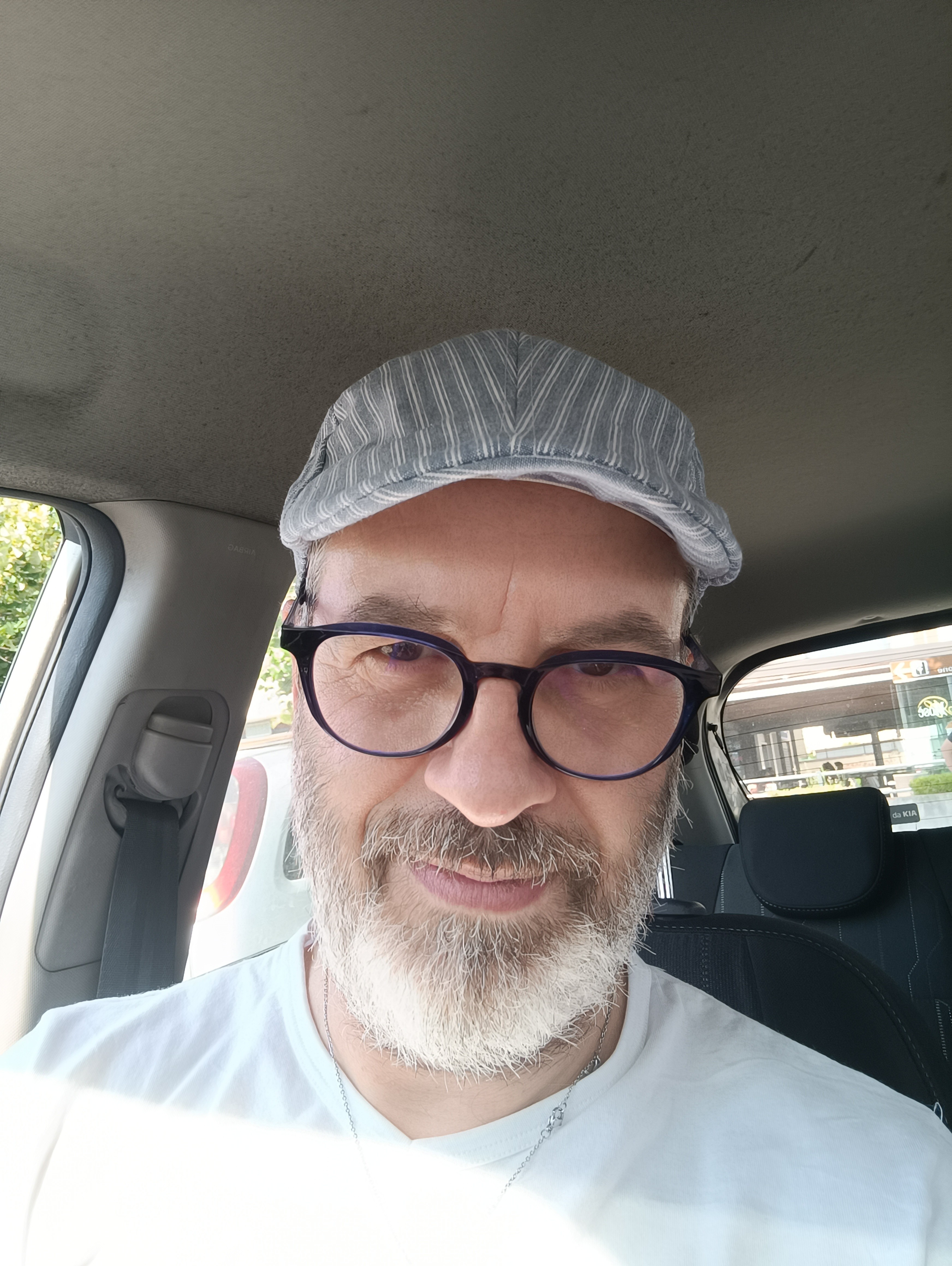 Maurizio Giuseppe L.